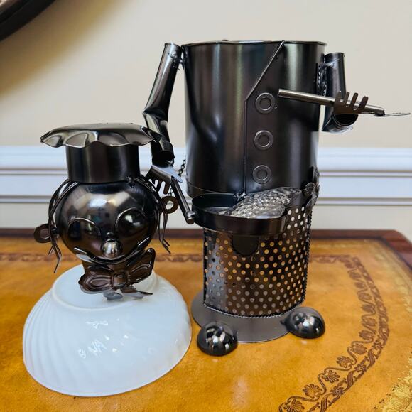 Lady Chef Frying Fish Fisherman Charcoal Metal Wine Bottle Holder NEW - Picture 2 of 7